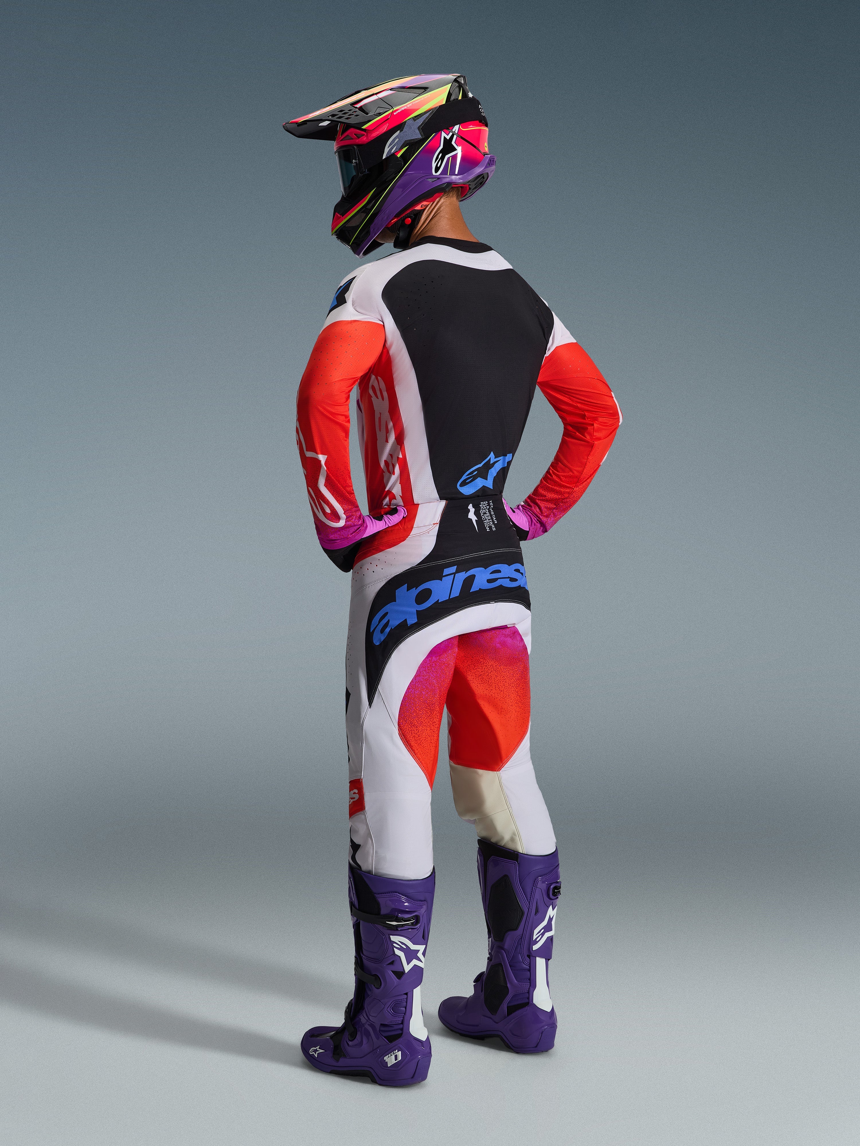 2026 Techstar Knif Gear Set - Image 4