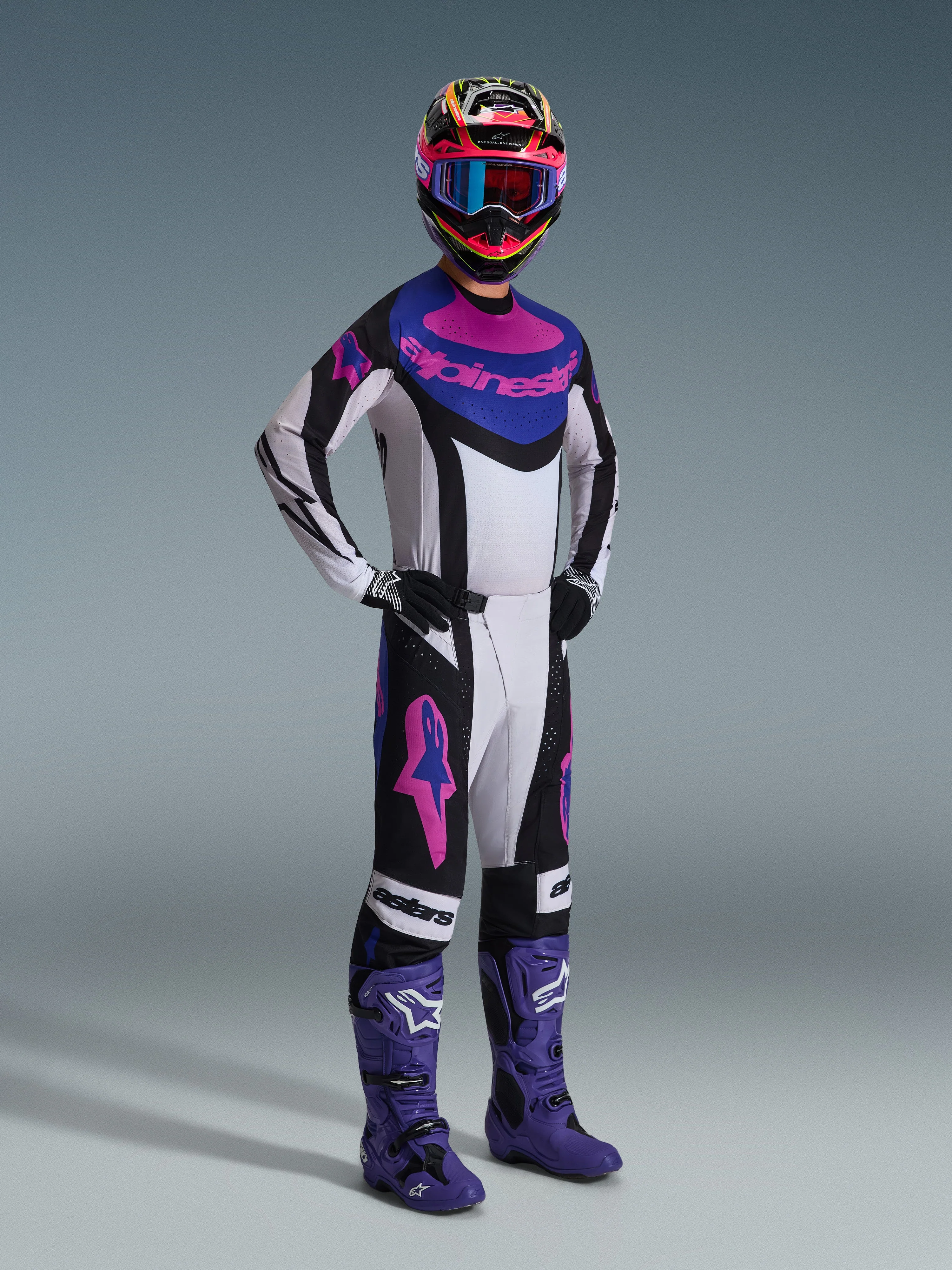 2026 Techstar Knif Gear Set - Image 2