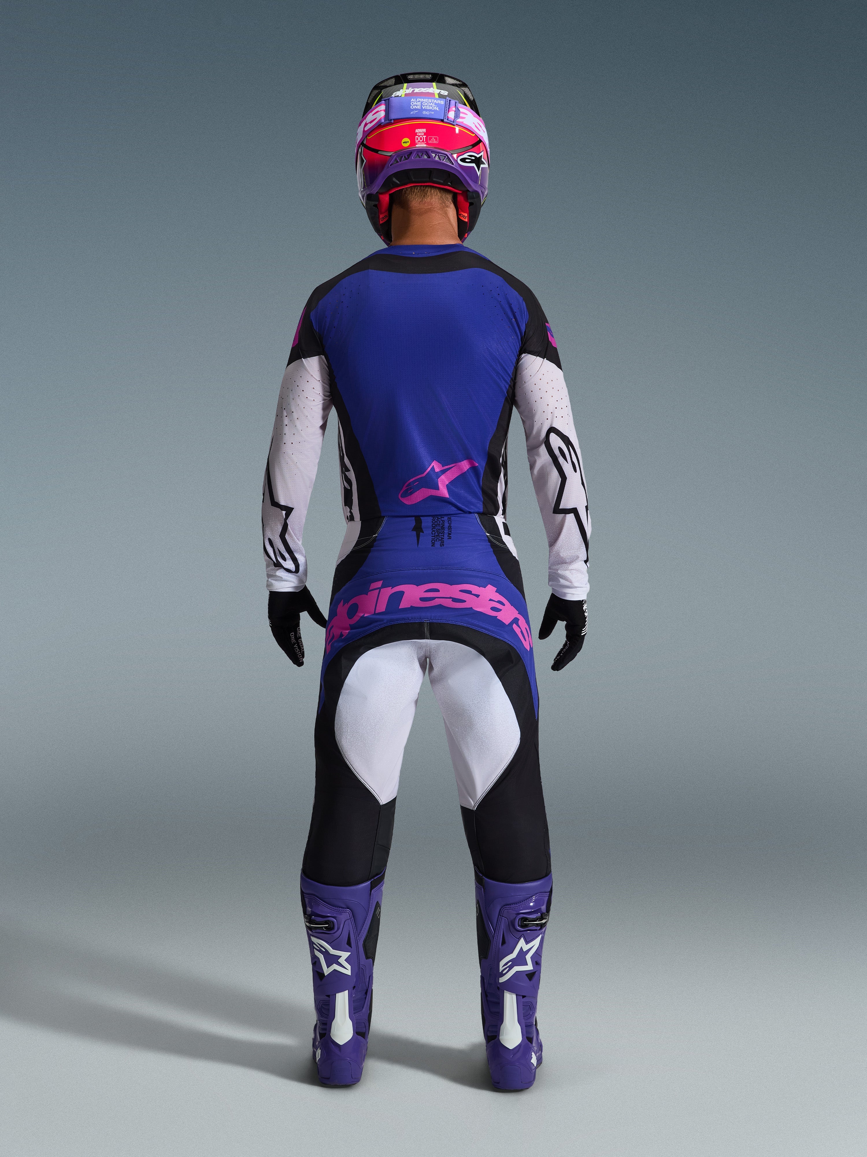 2026 Techstar Knif Gear Set - Image 3