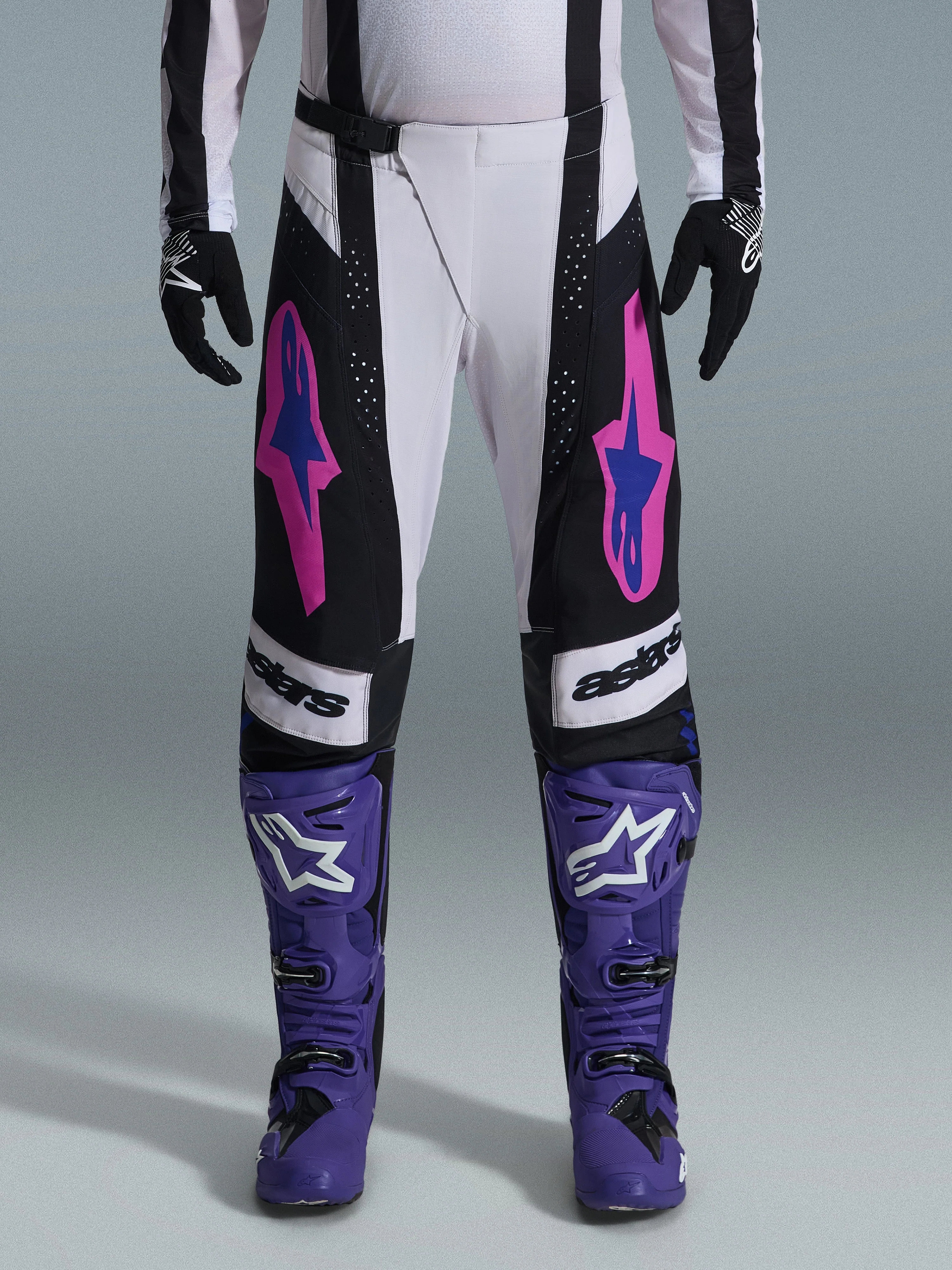 2026 Techstar Knif Gear Set - Image 9