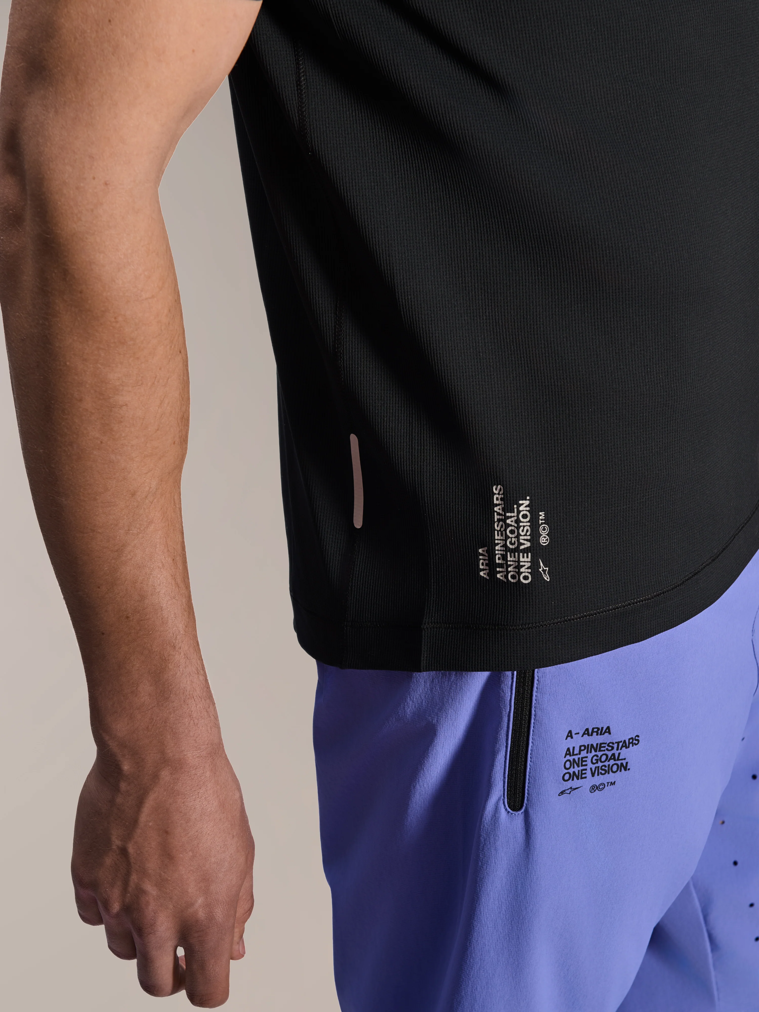 A-Aria Switch Jersey - Short Sleeve - Image 8