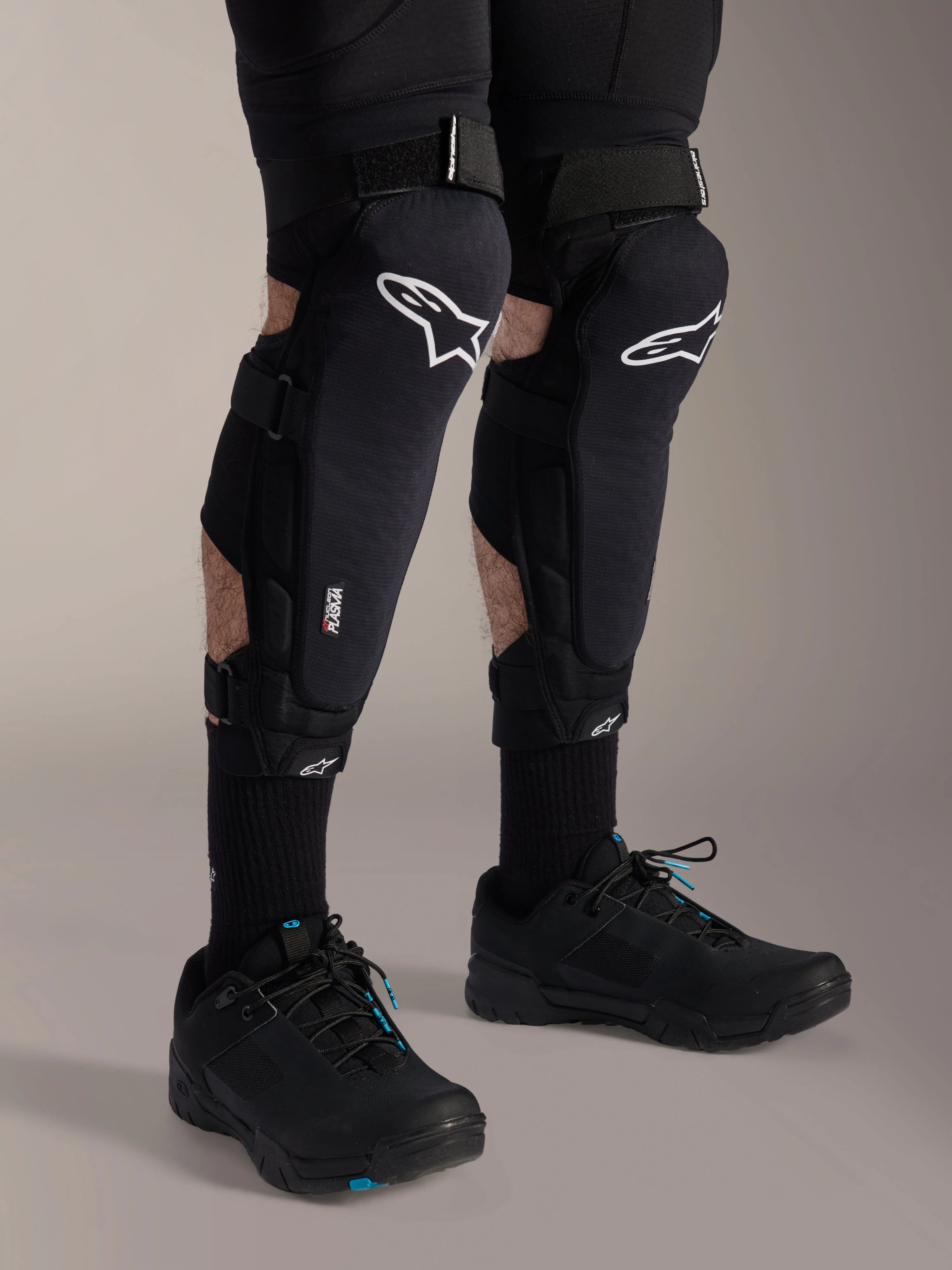 A-Impact Plasma Pro Knee Protectors - Image 3