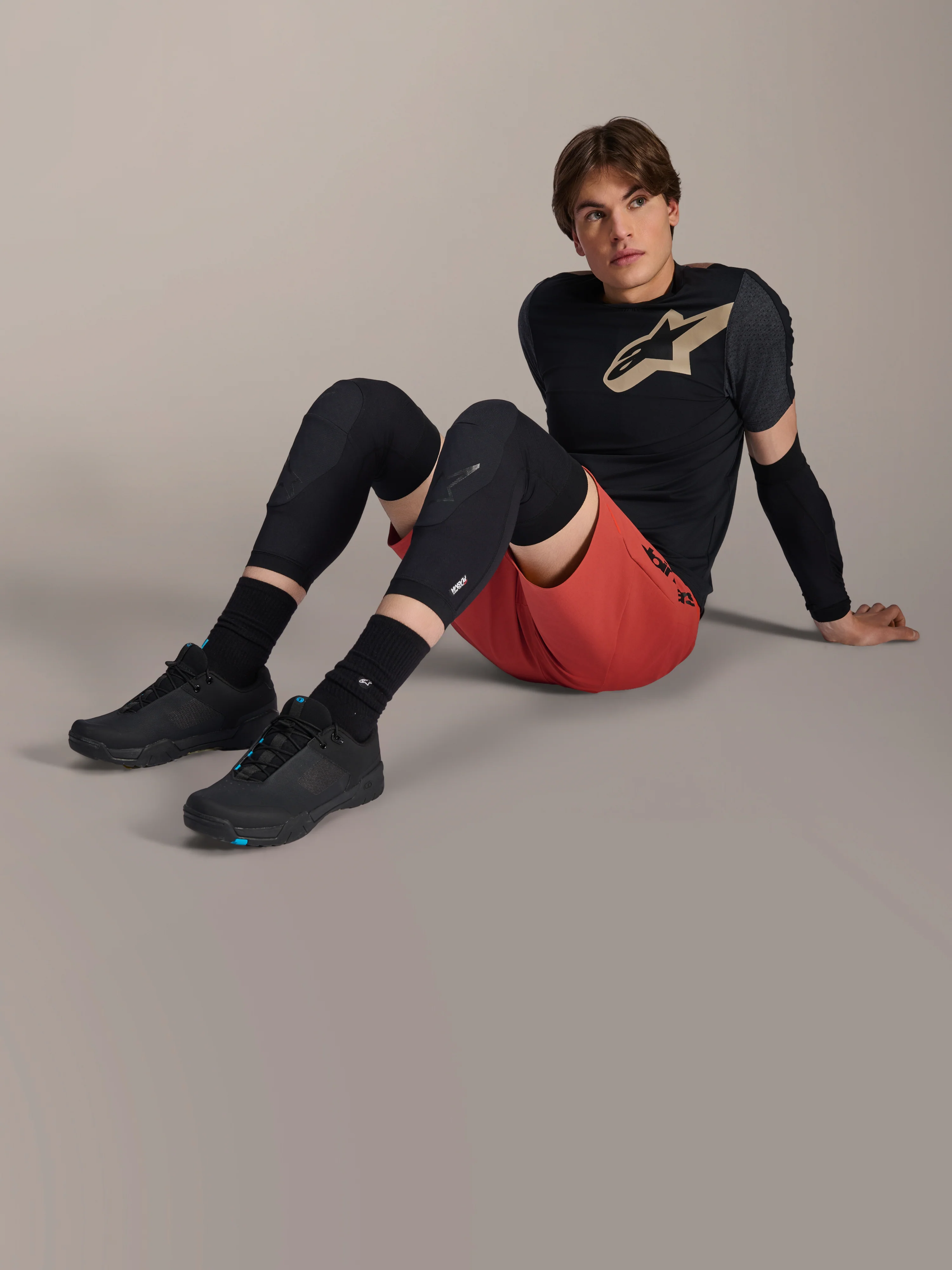 A-Motion Plasma Knee Sleeve - Image 6