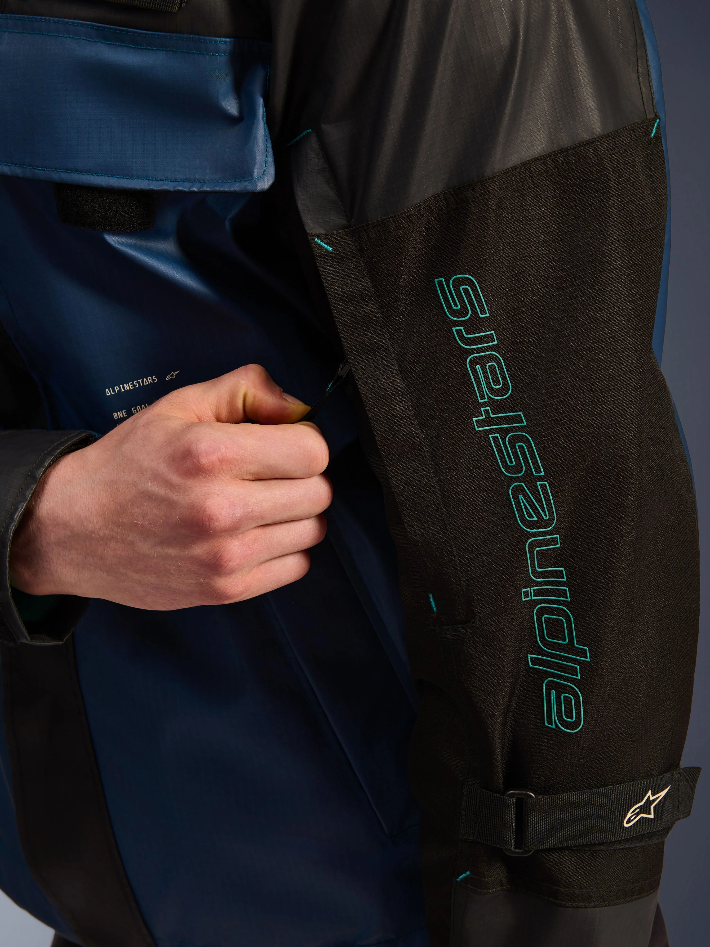 Mospher Waterproof Jacket - Image 9