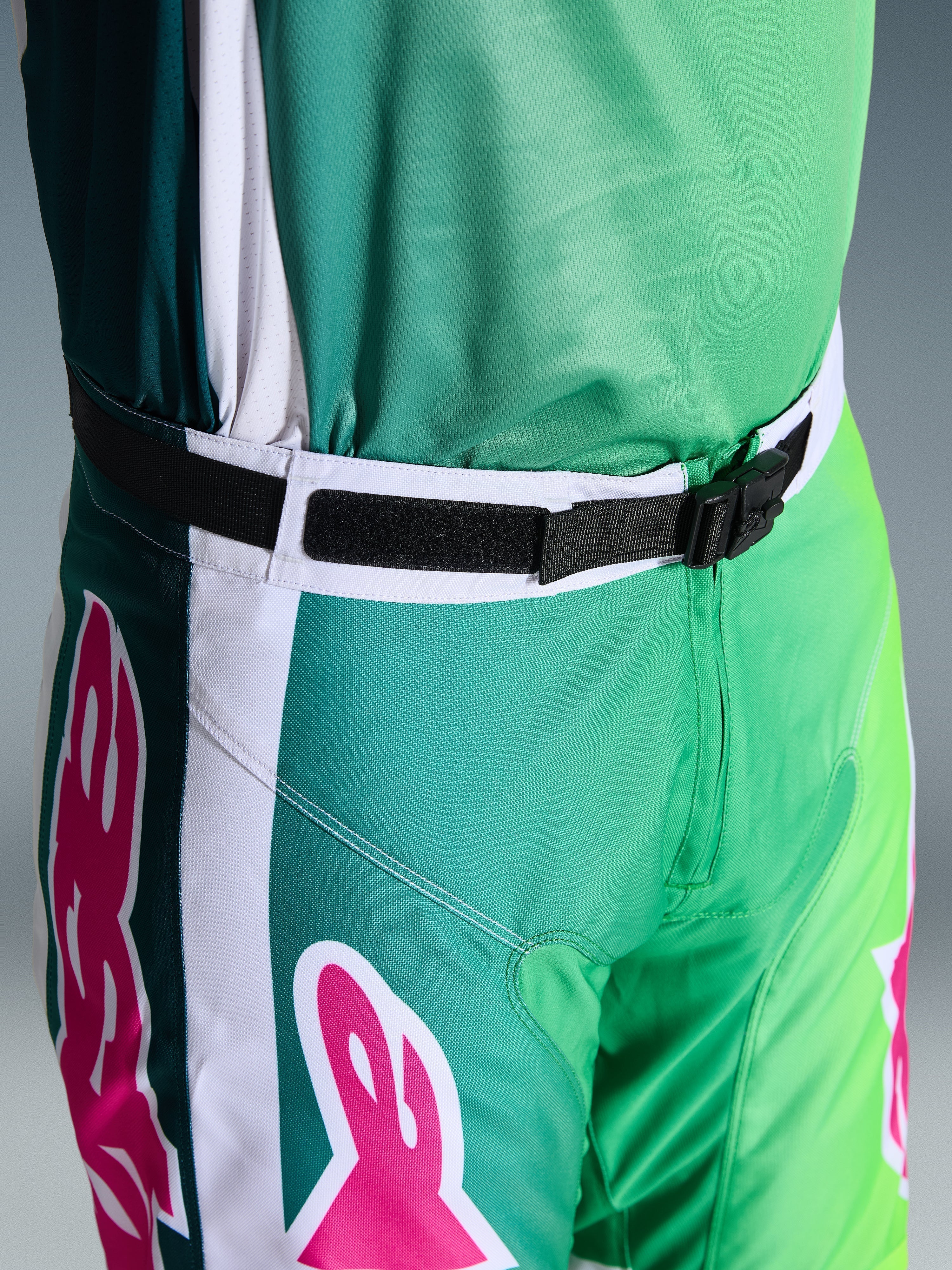 2026 Racer Portl Pants - Image 9