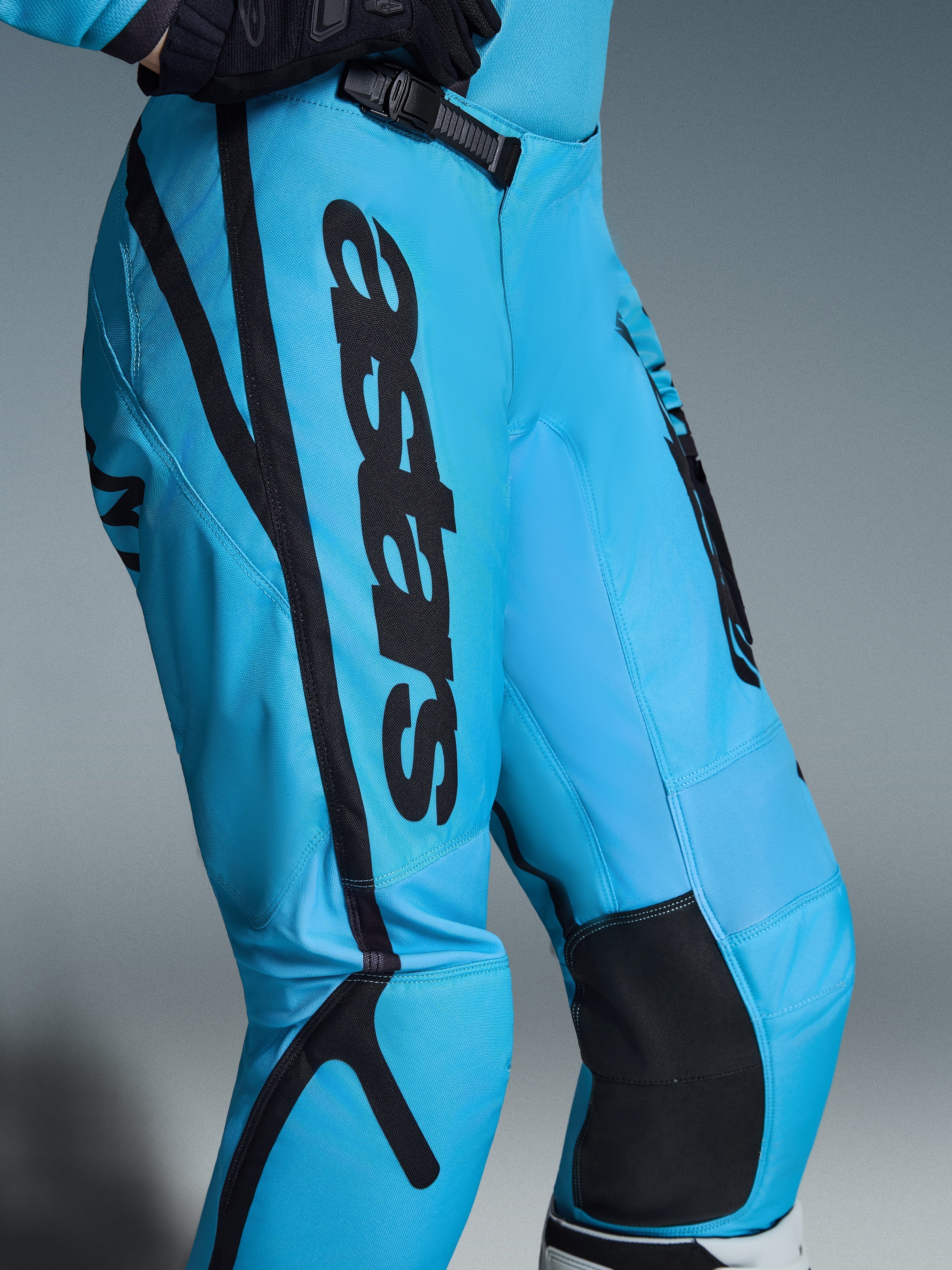 2026 Woman Stella Fluid Apex Pants - Image 9