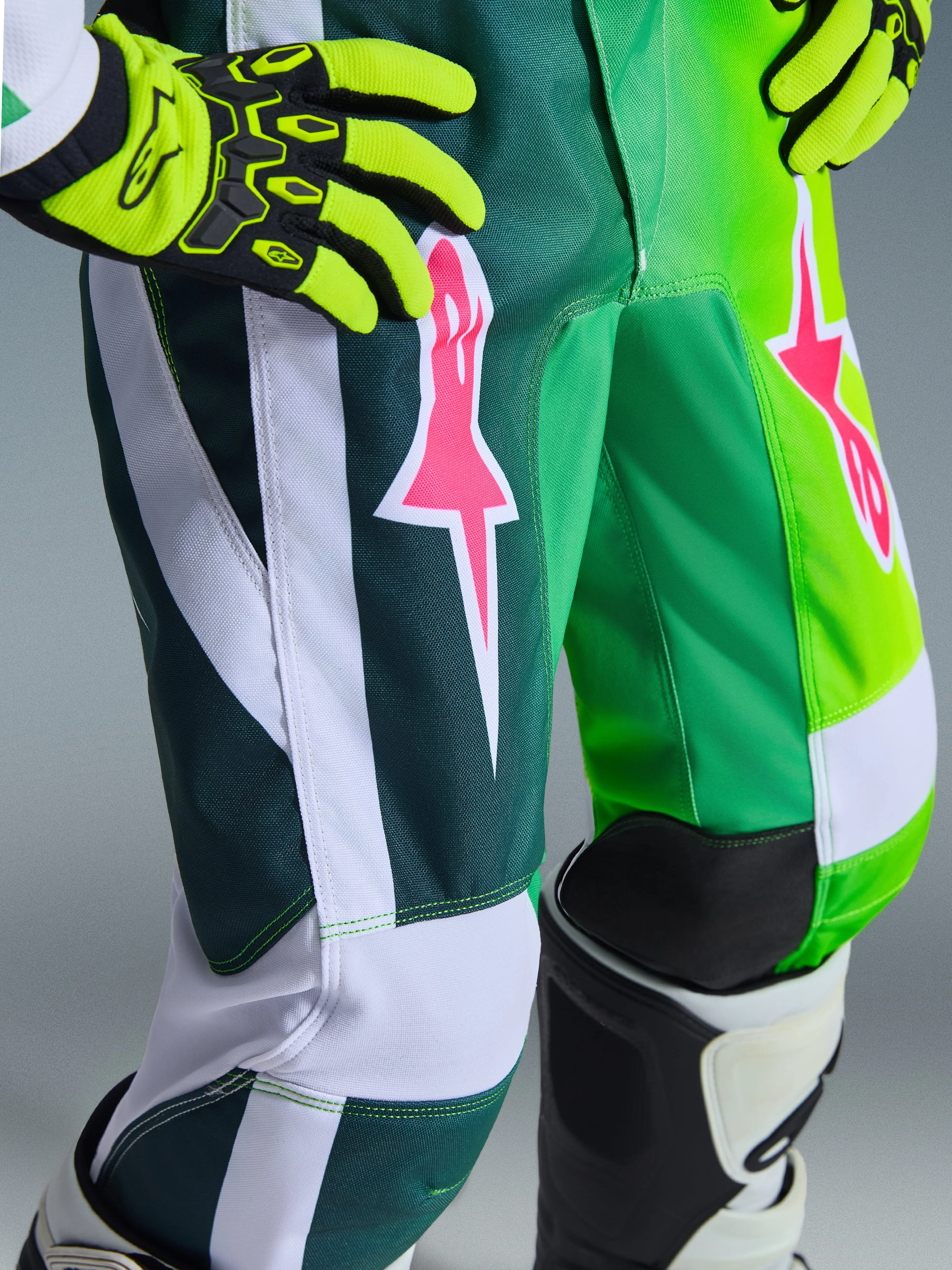 2026 Youth Fluid Portl Pants - Image 9